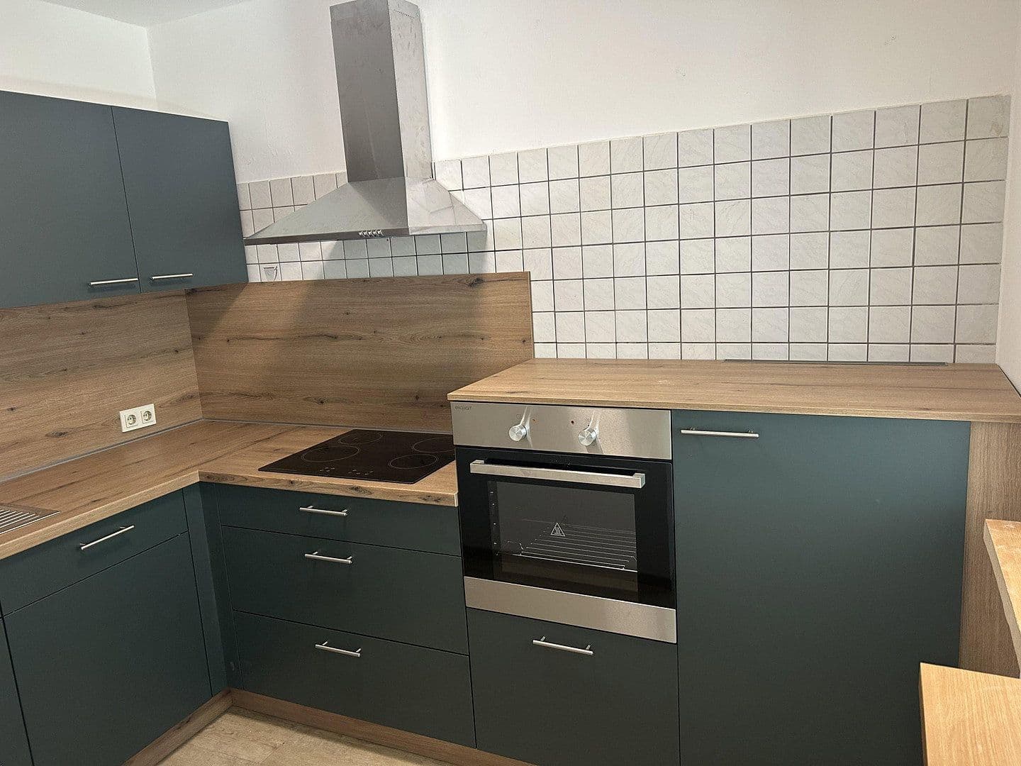 Pronájem bytu 3+1 72 m², Poststraße 21, Völklingen, Země Sársko Pronájem bytu 3+1 72 m², Poststraße 21, Völklingen, Země Sársko