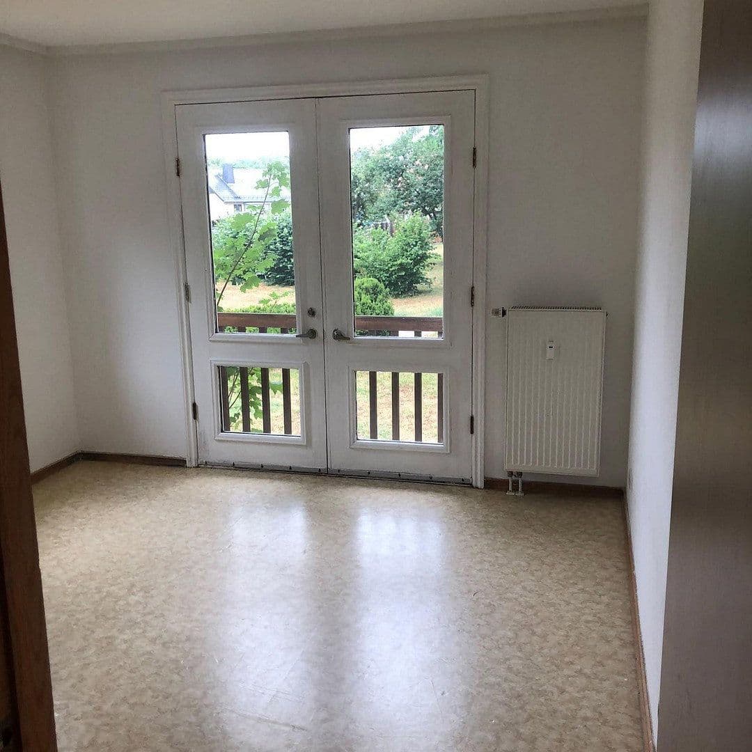 Pronájem bytu 4+1 90 m², Schmerwitz 15, Wiesenburg/Mark, Braniborsko Pronájem bytu 4+1 90 m², Schmerwitz 15, Wiesenburg/Mark, Braniborsko
