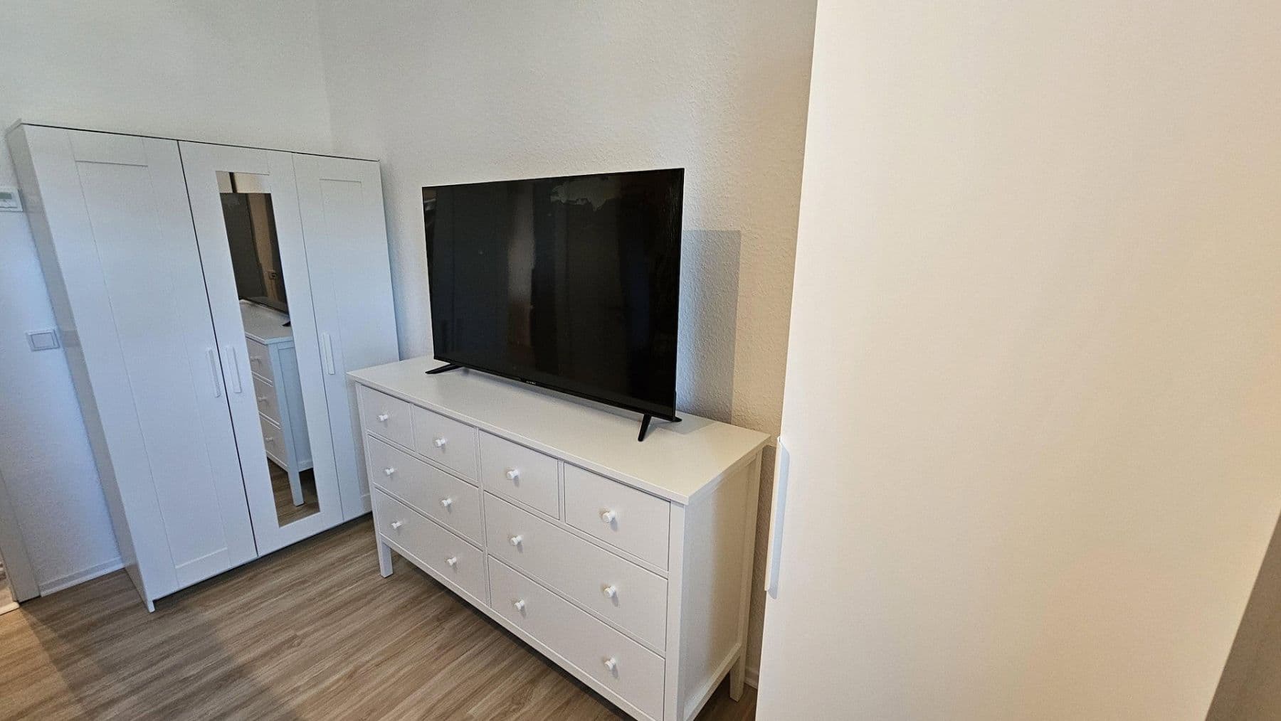 Pronájem bytu 1+1 31 m², Waldstraße 53, Duisburg, Severní Porýní-Vestfálsko Pronájem bytu 1+1 31 m², Waldstraße 53, Duisburg, Severní Porýní-Vestfálsko