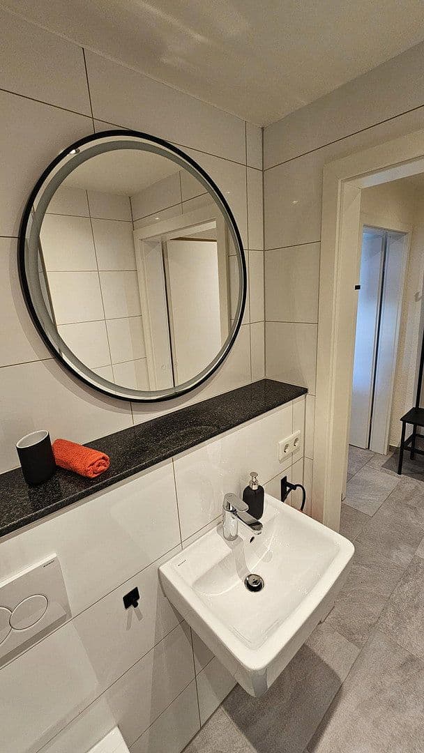 Pronájem bytu 1+1 31 m², Waldstraße 53, Duisburg, Severní Porýní-Vestfálsko Pronájem bytu 1+1 31 m², Waldstraße 53, Duisburg, Severní Porýní-Vestfálsko