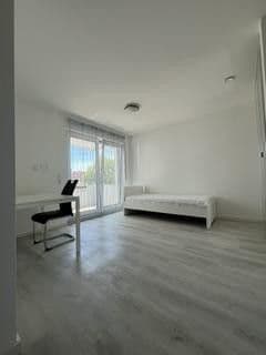 Pronájem bytu 1+1 27 m², Heilbronn, Bádensko-Württembersko Pronájem bytu 1+1 27 m², Heilbronn, Bádensko-Württembersko