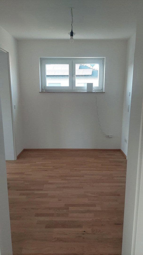 Pronájem bytu 4+1 111 m², Rothanger 16, Ehekirchen, Bavorsko Pronájem bytu 4+1 111 m², Rothanger 16, Ehekirchen, Bavorsko