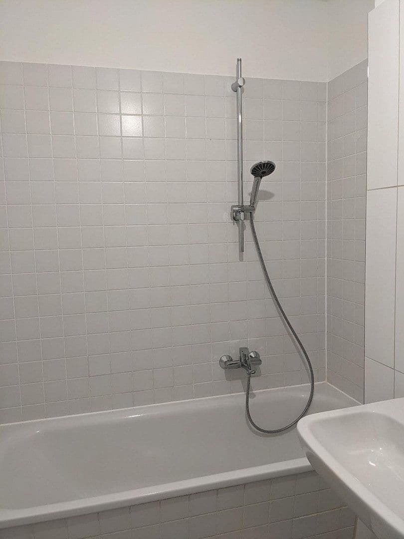 Pronájem bytu 3+1 66 m², Beethovenring 11b, Königs Wusterhausen, Braniborsko Pronájem bytu 3+1 66 m², Beethovenring 11b, Königs Wusterhausen, Braniborsko