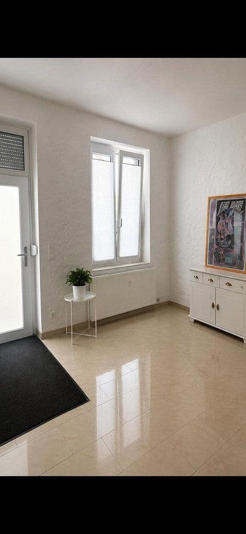 Pronájem bytu 2+1 86 m², Liebenzeller Str.3, Neuhausen, Bádensko-Württembersko Pronájem bytu 2+1 86 m², Liebenzeller Str.3, Neuhausen, Bádensko-Württembersko