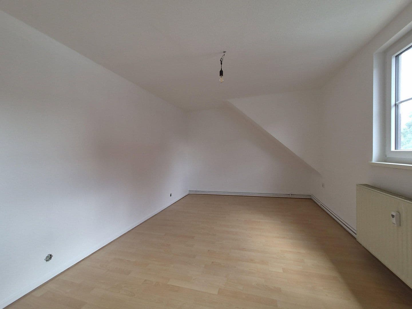 Pronájem domu 92 m², pozemek 91 m², Sinntal, Hessen Pronájem domu 92 m², pozemek 91 m², Sinntal, Hessen