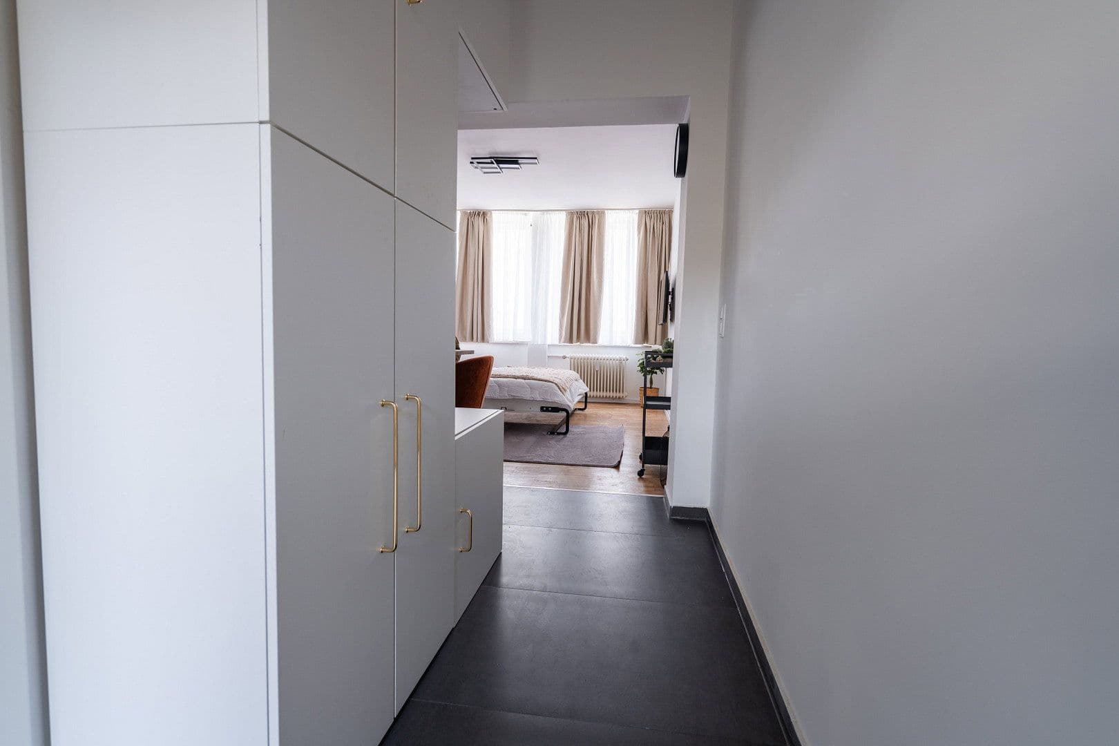 Pronájem bytu 1+kk 35 m², Hans-Sachs-Str. 2, München, Bavorsko Pronájem bytu 1+kk 35 m², Hans-Sachs-Str. 2, München, Bavorsko