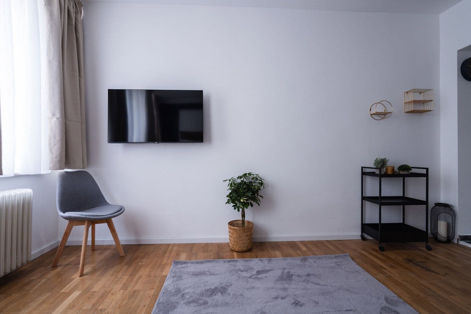 Pronájem bytu 1+kk 35 m², Hans-Sachs-Str. 2, München, Bavorsko Pronájem bytu 1+kk 35 m², Hans-Sachs-Str. 2, München, Bavorsko