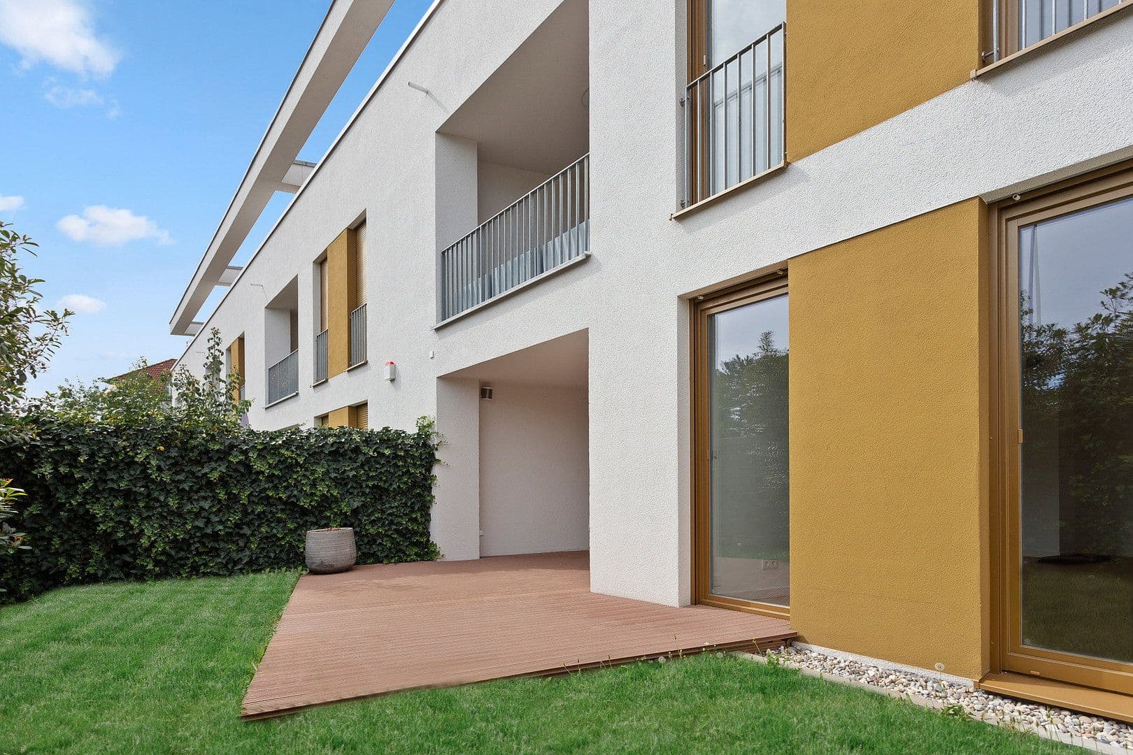 Prodej domu 169 m², pozemek 160 m², Höchsterstr. 11b, Liederbach am Taunus, Hessen Prodej domu 169 m², pozemek 160 m², Höchsterstr. 11b, Liederbach am Taunus, Hessen