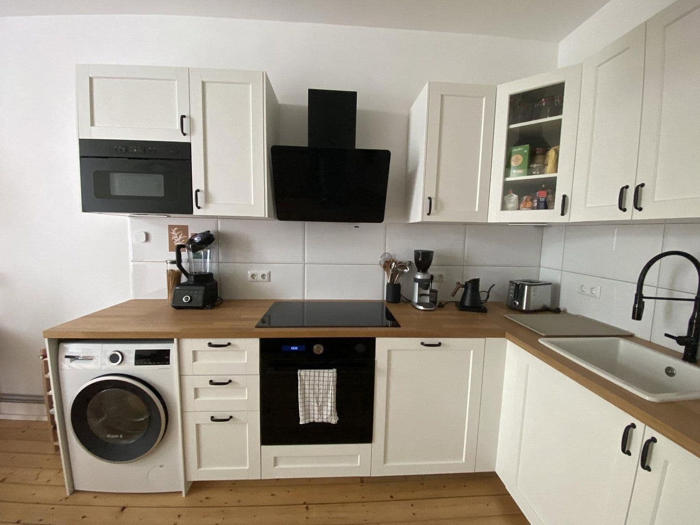 Pronájem bytu 3+1 75 m², Wilhelmshöher Allee 178, Hessen - Kassel, Hessen Pronájem bytu 3+1 75 m², Wilhelmshöher Allee 178, Hessen - Kassel, Hessen