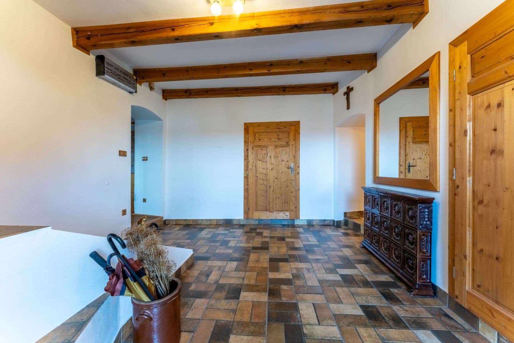 Prodej domu 926 m², pozemek 3.061 m², Sedlečko u Soběslavě, Jihočeský kraj Prodej domu 926 m², pozemek 3.061 m², Sedlečko u Soběslavě, Jihočeský kraj