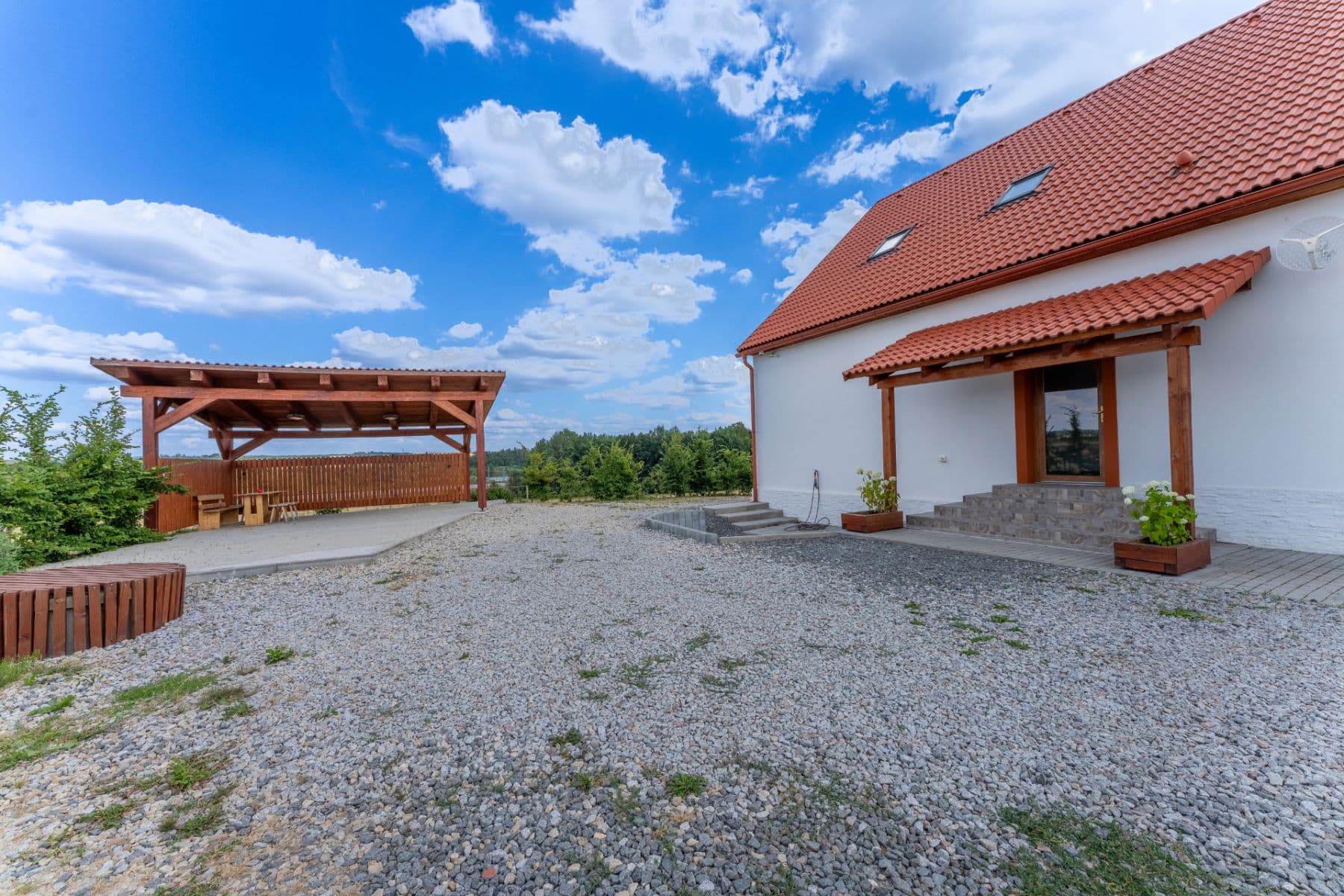 Prodej domu 926 m², pozemek 3.061 m², Sedlečko u Soběslavě, Jihočeský kraj Prodej domu 926 m², pozemek 3.061 m², Sedlečko u Soběslavě, Jihočeský kraj