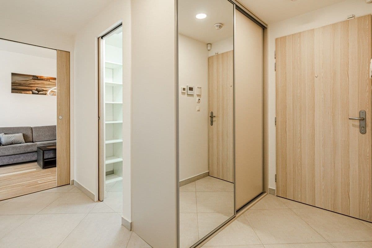 Prodej bytu 2+kk 56 m², Kurta Konráda, Praha, Praha Prodej bytu 2+kk 56 m², Kurta Konráda, Praha, Praha
