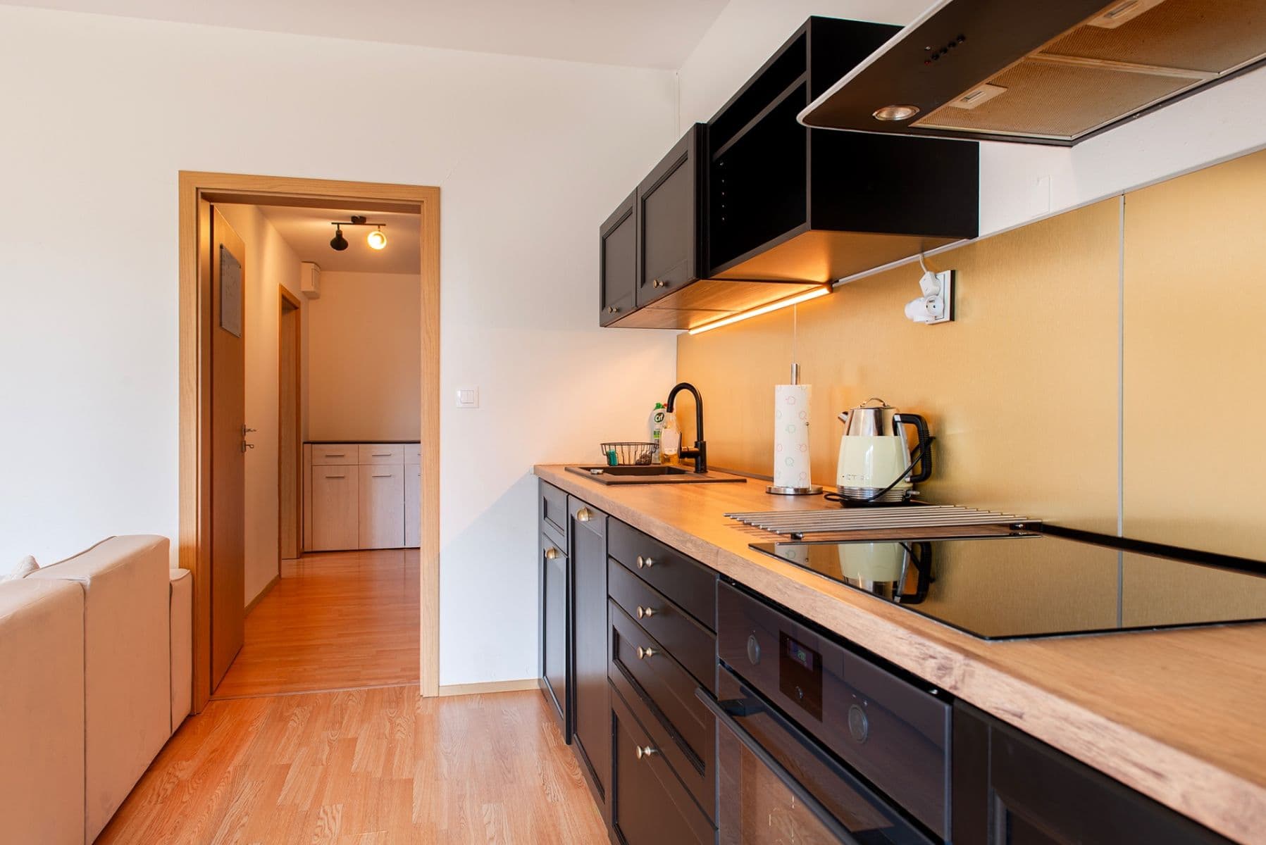 Pronájem bytu 2+kk 48 m², Ječná, Hostivice, Středočeský kraj Pronájem bytu 2+kk 48 m², Ječná, Hostivice, Středočeský kraj