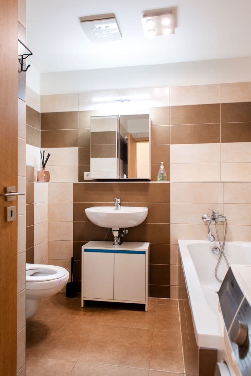 Pronájem bytu 2+kk 48 m², Ječná, Hostivice, Středočeský kraj Pronájem bytu 2+kk 48 m², Ječná, Hostivice, Středočeský kraj