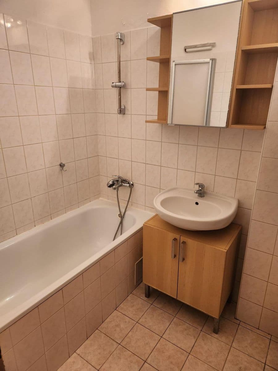 Pronájem bytu 3+kk 61 m², Rybova, Rožmitál pod Třemšínem, Středočeský kraj Pronájem bytu 3+kk 61 m², Rybova, Rožmitál pod Třemšínem, Středočeský kraj