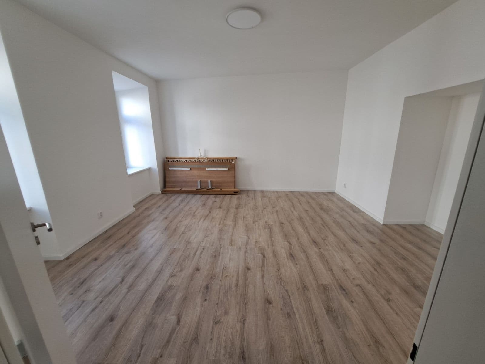Pronájem bytu 2+1 58 m², Žatecká, Jesenice, Středočeský kraj Pronájem bytu 2+1 58 m², Žatecká, Jesenice, Středočeský kraj