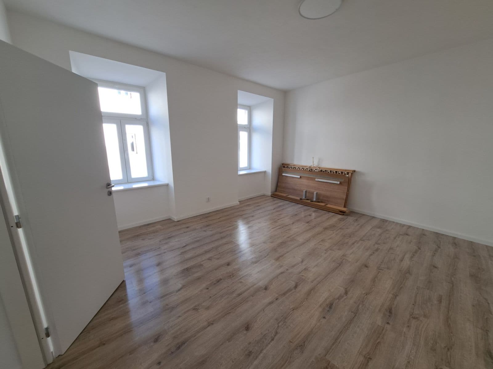 Pronájem bytu 2+1 58 m², Žatecká, Jesenice, Středočeský kraj Pronájem bytu 2+1 58 m², Žatecká, Jesenice, Středočeský kraj
