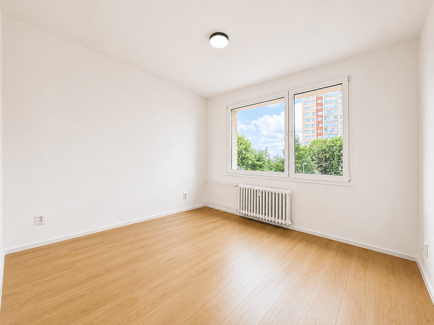 Prodej bytu 2+kk 40 m², Plukovníka Mráze, Praha, Praha Prodej bytu 2+kk 40 m², Plukovníka Mráze, Praha, Praha