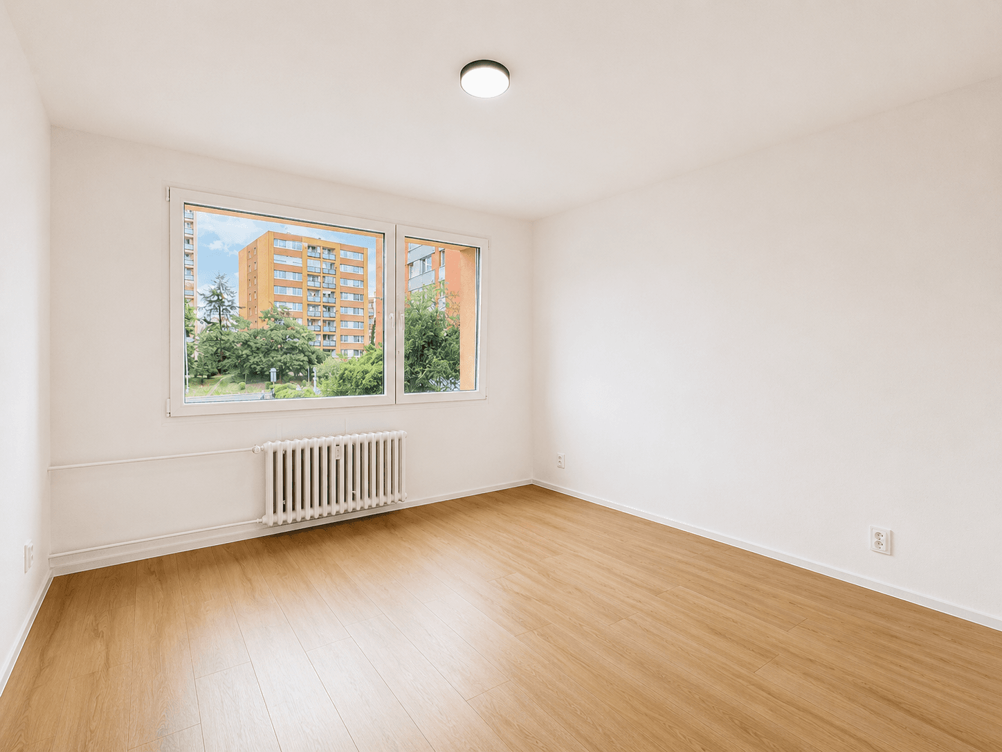 Prodej bytu 2+kk 40 m², Plukovníka Mráze, Praha, Praha Prodej bytu 2+kk 40 m², Plukovníka Mráze, Praha, Praha