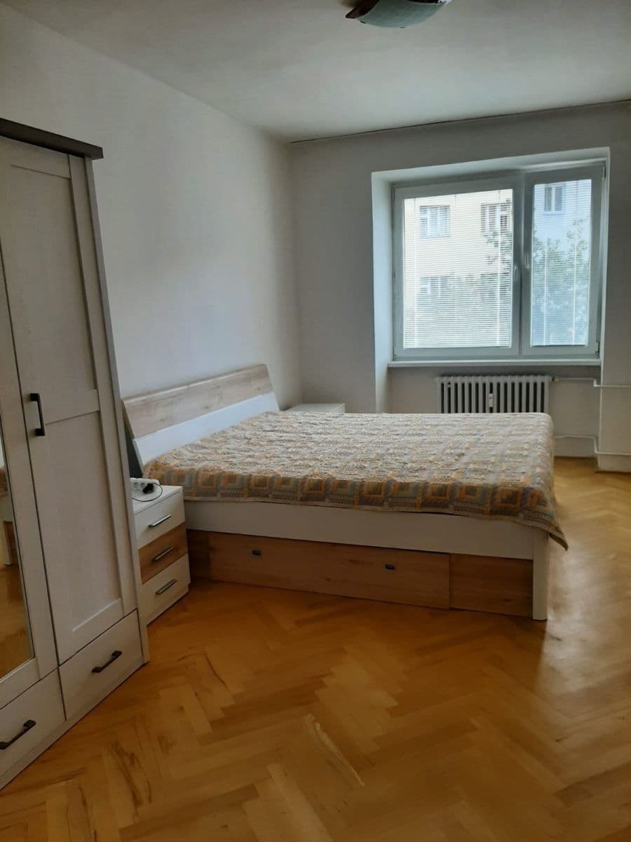 Pronájem bytu 3+1 72 m², Kloboučnická, Praha, Praha Pronájem bytu 3+1 72 m², Kloboučnická, Praha, Praha