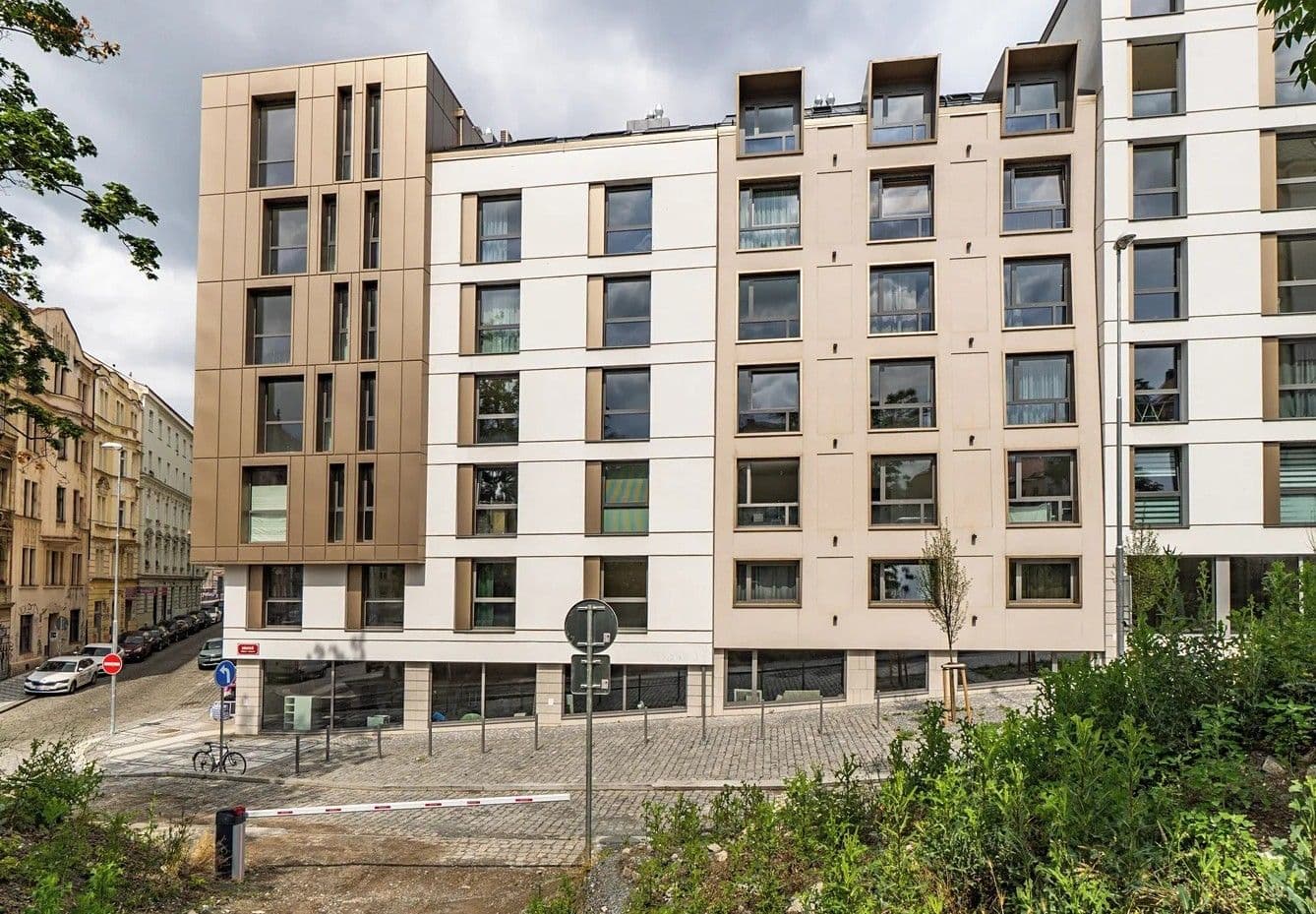 Pronájem bytu 1+kk 27 m², Krymská, Praha, Praha Pronájem bytu 1+kk 27 m², Krymská, Praha, Praha
