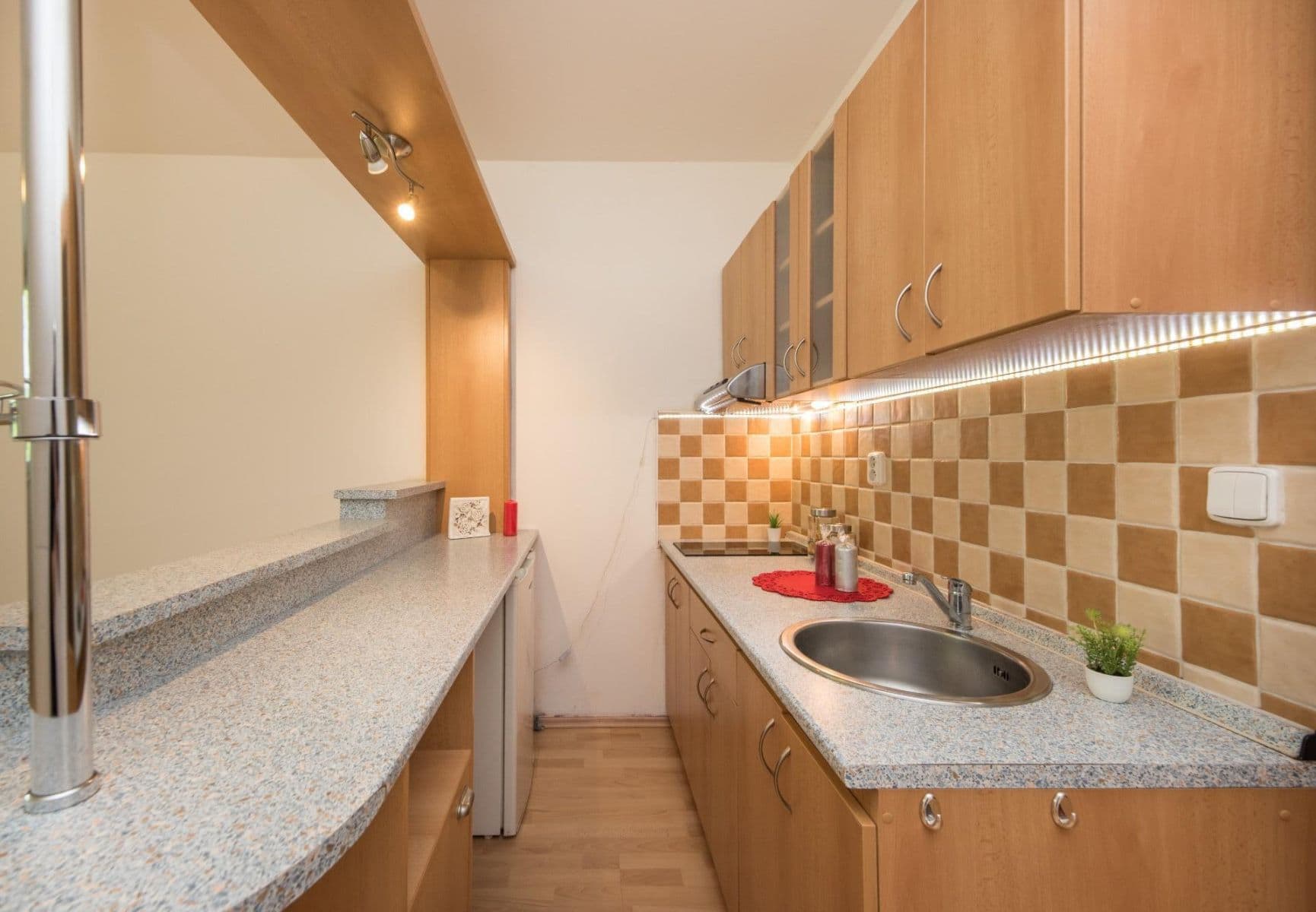 Pronájem bytu 1+kk 26 m², Štúrova, Praha, Praha Pronájem bytu 1+kk 26 m², Štúrova, Praha, Praha