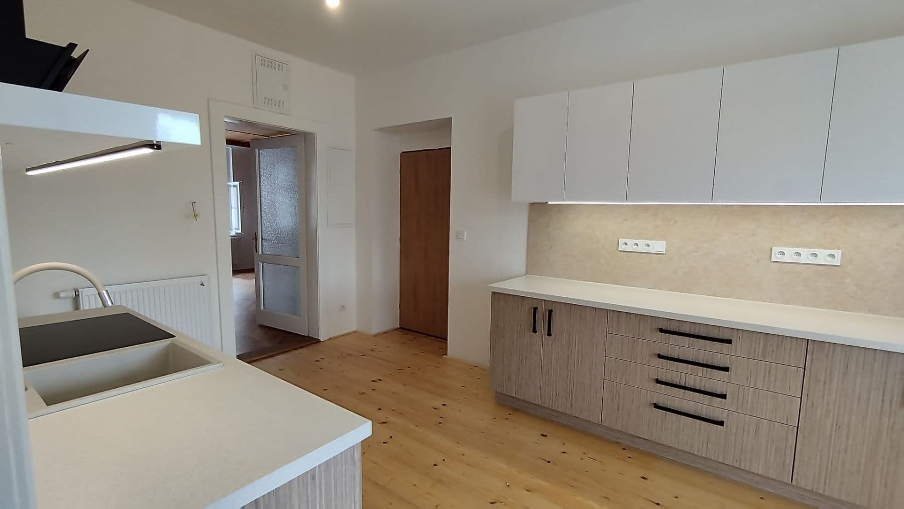 Pronájem bytu 3+1 91 m², Libušina, Roudnice nad Labem, Ústecký kraj Pronájem bytu 3+1 91 m², Libušina, Roudnice nad Labem, Ústecký kraj