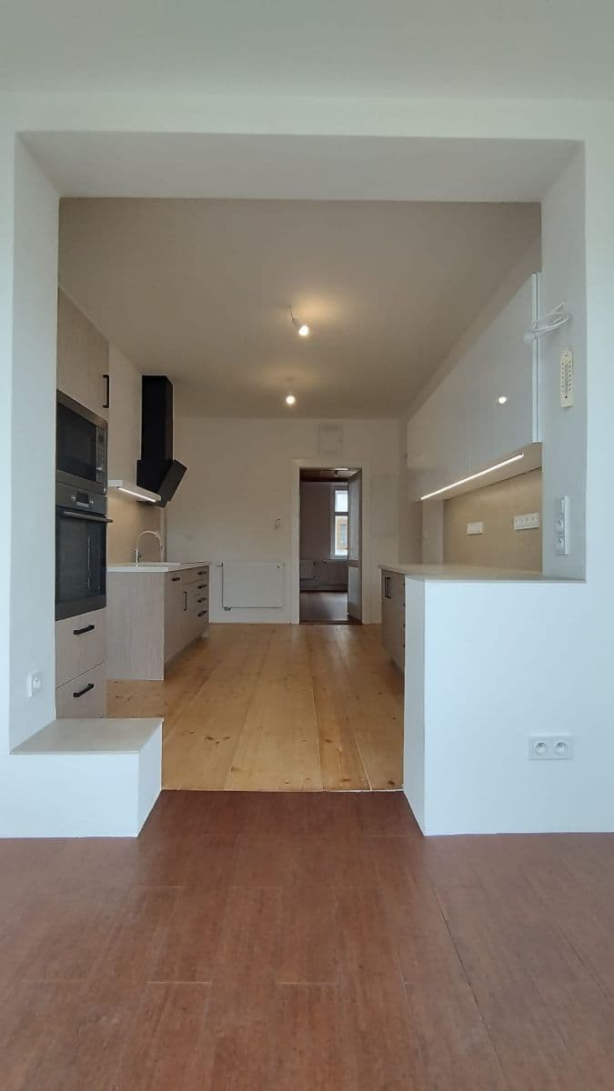 Pronájem bytu 3+1 91 m², Libušina, Roudnice nad Labem, Ústecký kraj Pronájem bytu 3+1 91 m², Libušina, Roudnice nad Labem, Ústecký kraj