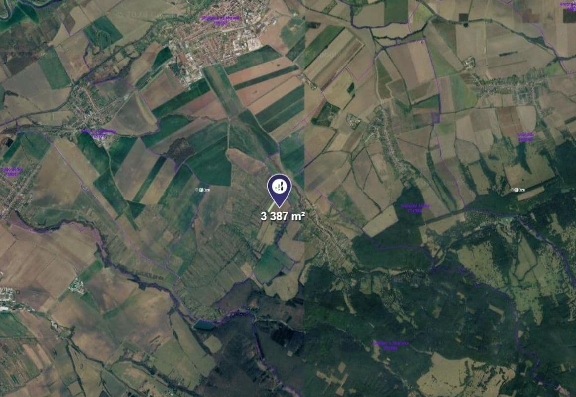 Prodej pozemku 1.111 m², Strážnice, Jihomoravský kraj Prodej pozemku 1.111 m², Strážnice, Jihomoravský kraj