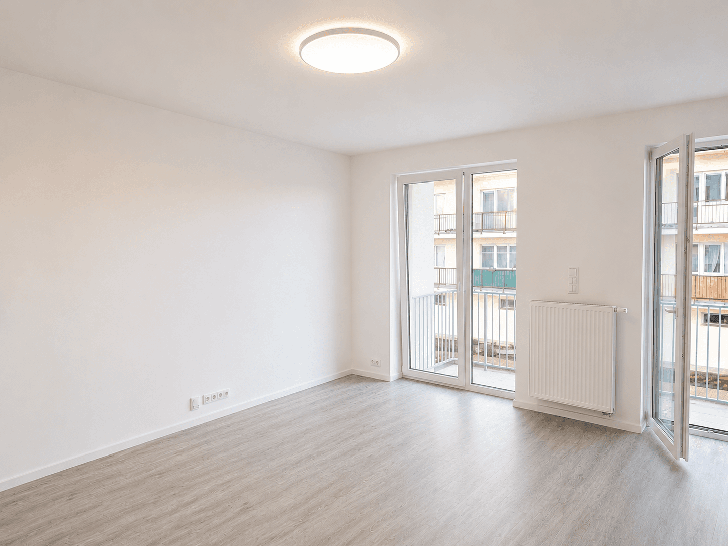 Pronájem bytu 1+kk 56 m², nám. Arnošta z Pardubic, Český Brod, Středočeský kraj Pronájem bytu 1+kk 56 m², nám. Arnošta z Pardubic, Český Brod, Středočeský kraj