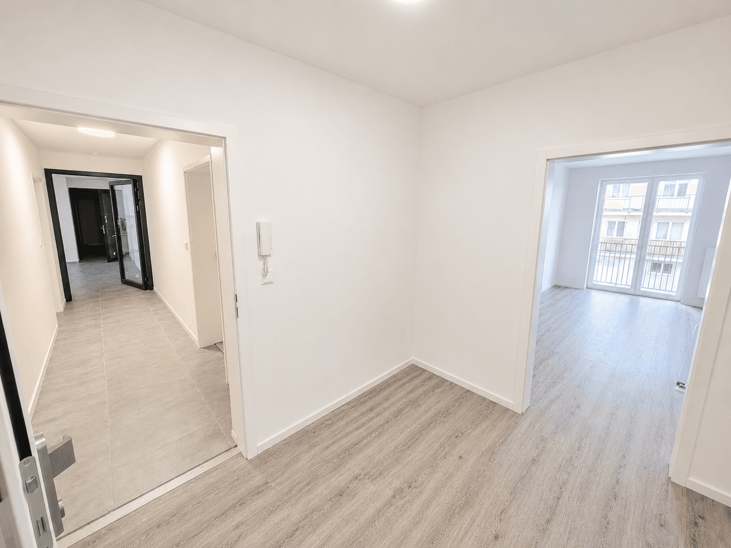 Pronájem bytu 1+kk 56 m², nám. Arnošta z Pardubic, Český Brod, Středočeský kraj Pronájem bytu 1+kk 56 m², nám. Arnošta z Pardubic, Český Brod, Středočeský kraj