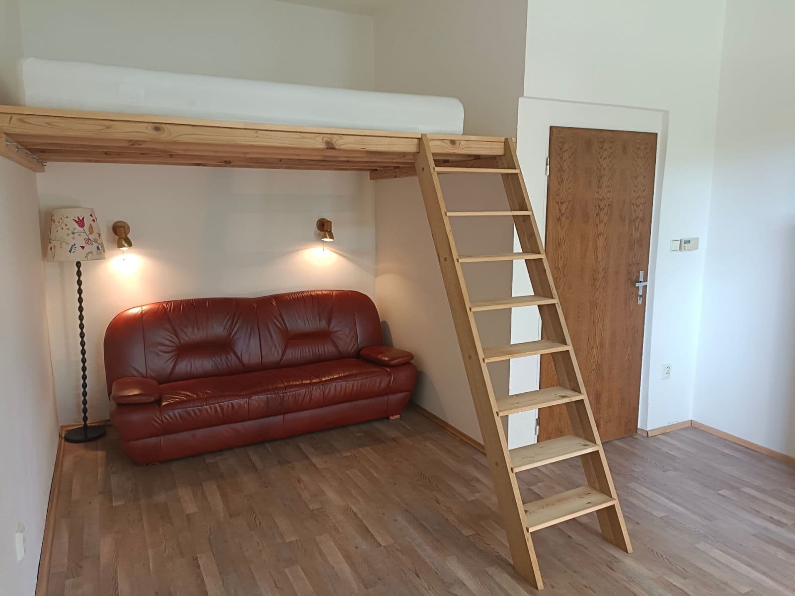 Prodej chaty, chalupy 43 m², pozemek 1.316 m², Ždaň, Slapy, Středočeský kraj Prodej chaty, chalupy 43 m², pozemek 1.316 m², Ždaň, Slapy, Středočeský kraj