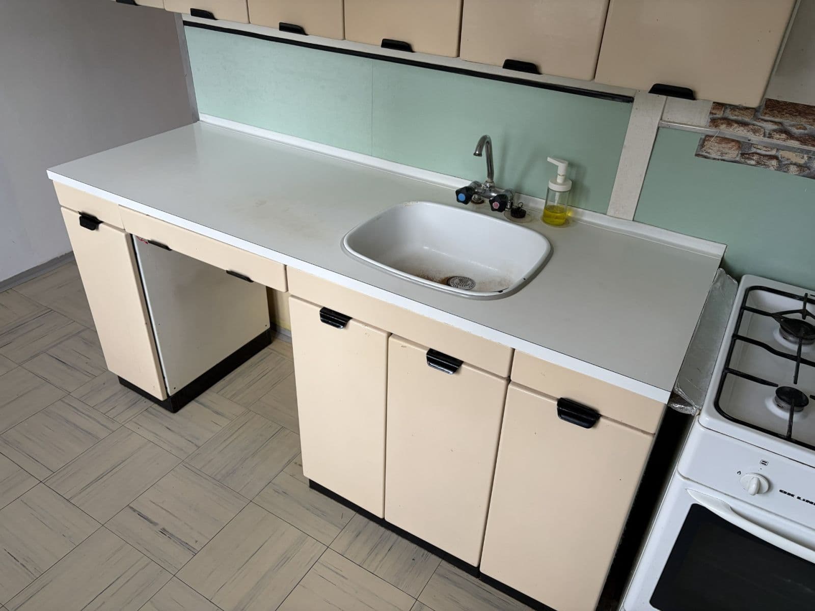 Pronájem bytu 2+1 55 m², Na Petřinách, Praha, Praha Pronájem bytu 2+1 55 m², Na Petřinách, Praha, Praha