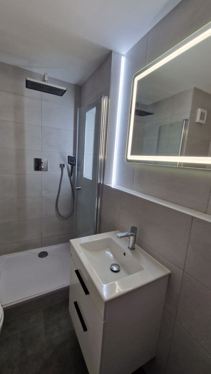 Pronájem bytu 1+1 32 m², Dubová, Brno, Jihomoravský kraj Pronájem bytu 1+1 32 m², Dubová, Brno, Jihomoravský kraj