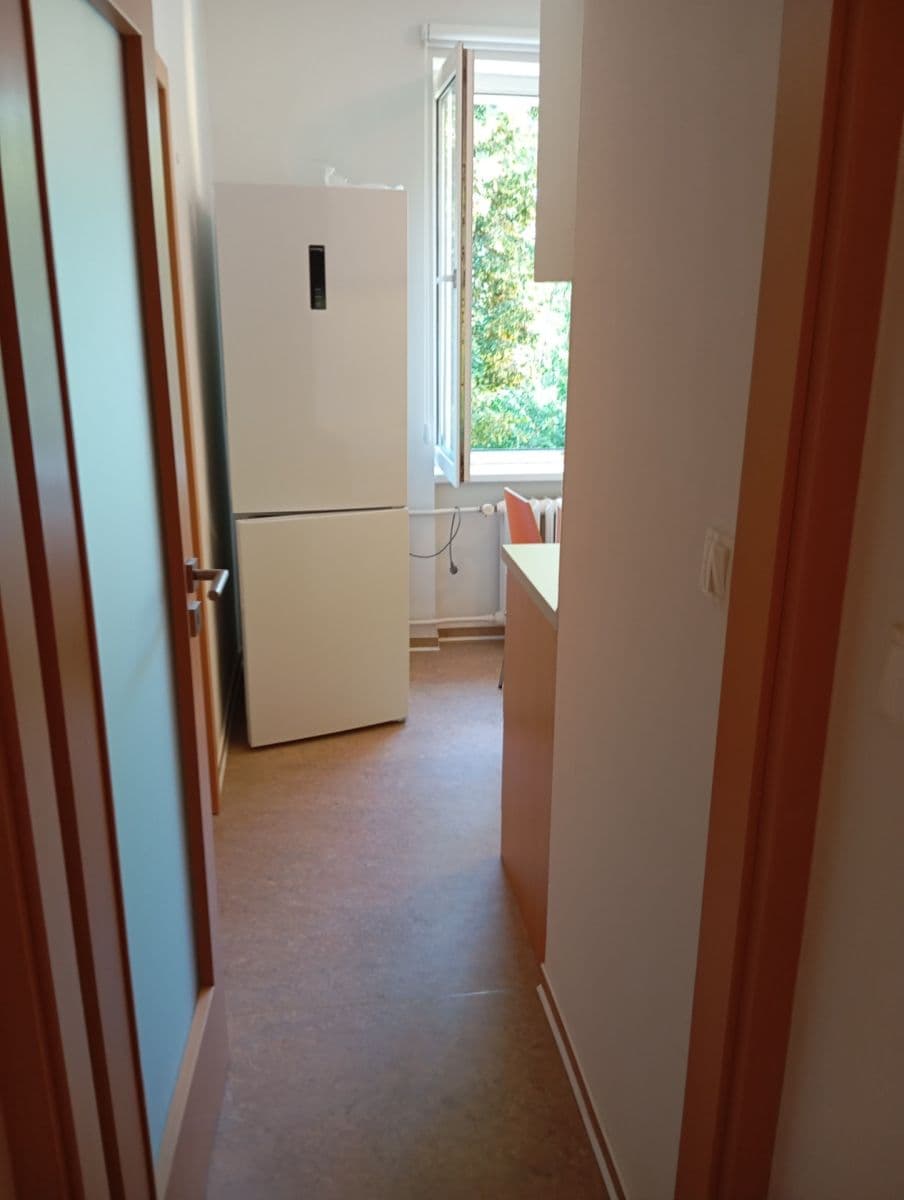 Pronájem bytu 2+1 53 m², Na Okraji, Praha, Praha Pronájem bytu 2+1 53 m², Na Okraji, Praha, Praha