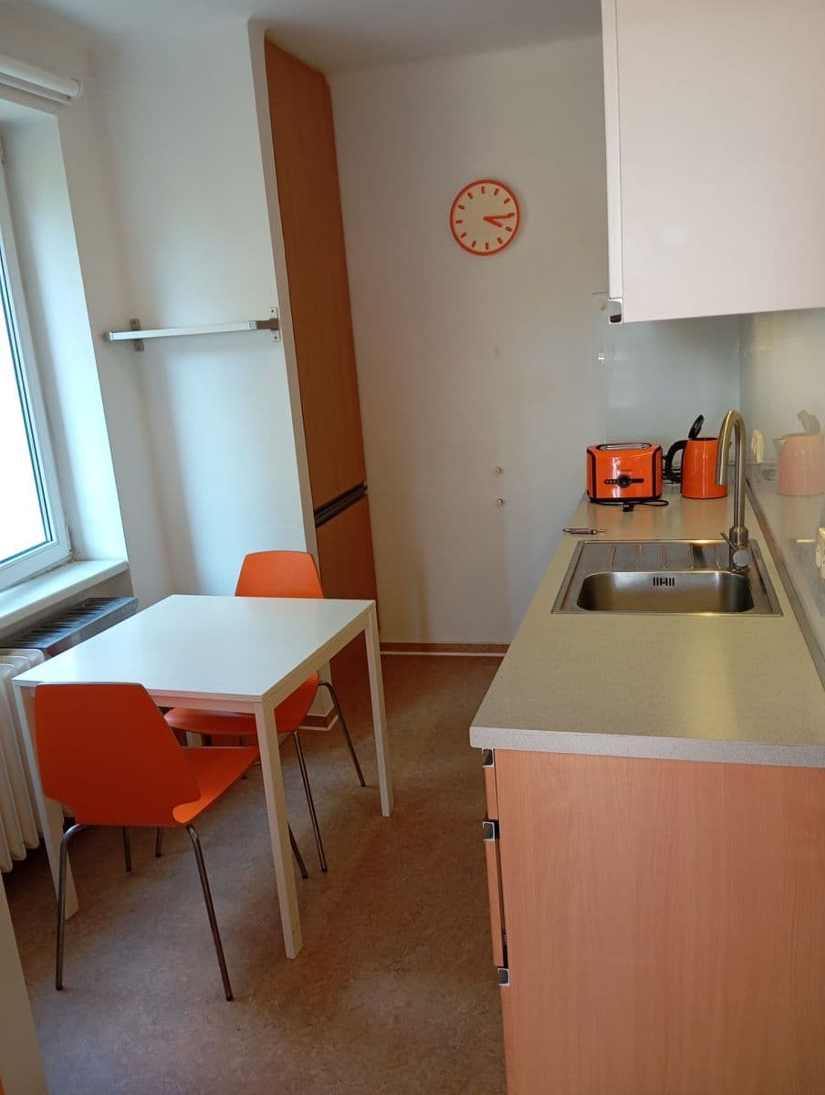 Pronájem bytu 2+1 53 m², Na Okraji, Praha, Praha Pronájem bytu 2+1 53 m², Na Okraji, Praha, Praha