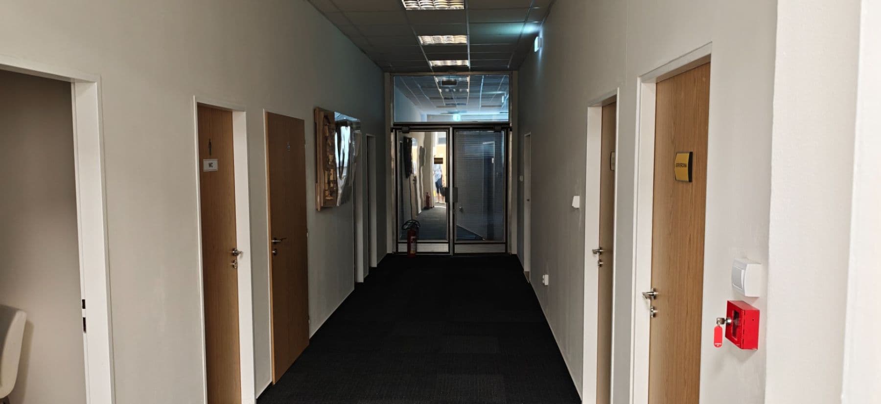 Pronájem kanceláře 590 m², Přátelství, Praha, Praha Pronájem kanceláře 590 m², Přátelství, Praha, Praha