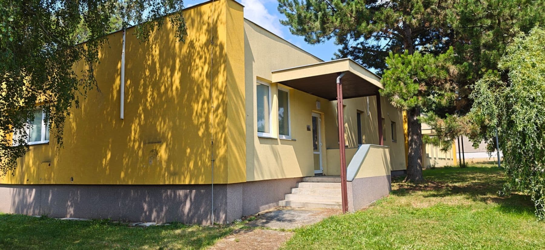Pronájem kanceláře 590 m², Přátelství, Praha, Praha Pronájem kanceláře 590 m², Přátelství, Praha, Praha