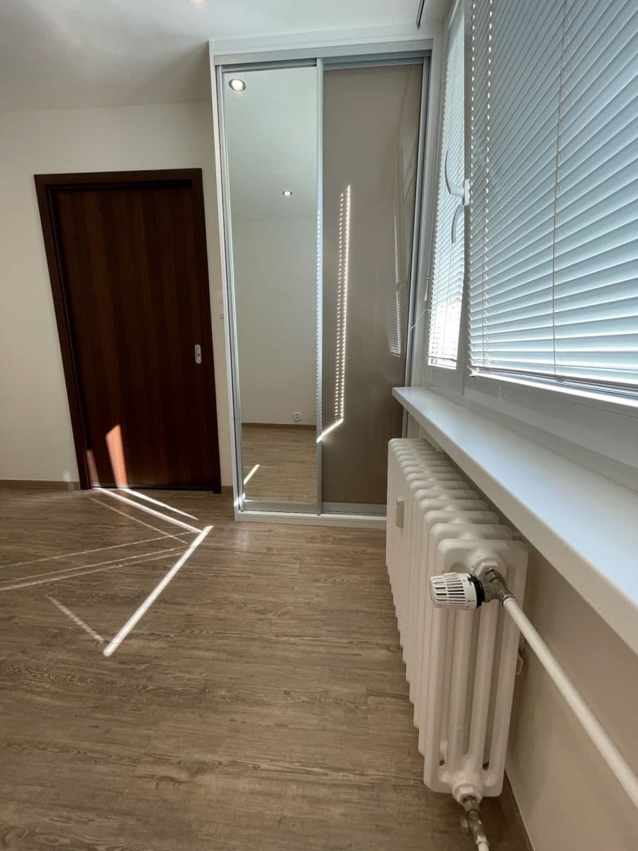 Pronájem bytu 2+kk 44 m², Pospíchalova, Praha, Praha Pronájem bytu 2+kk 44 m², Pospíchalova, Praha, Praha