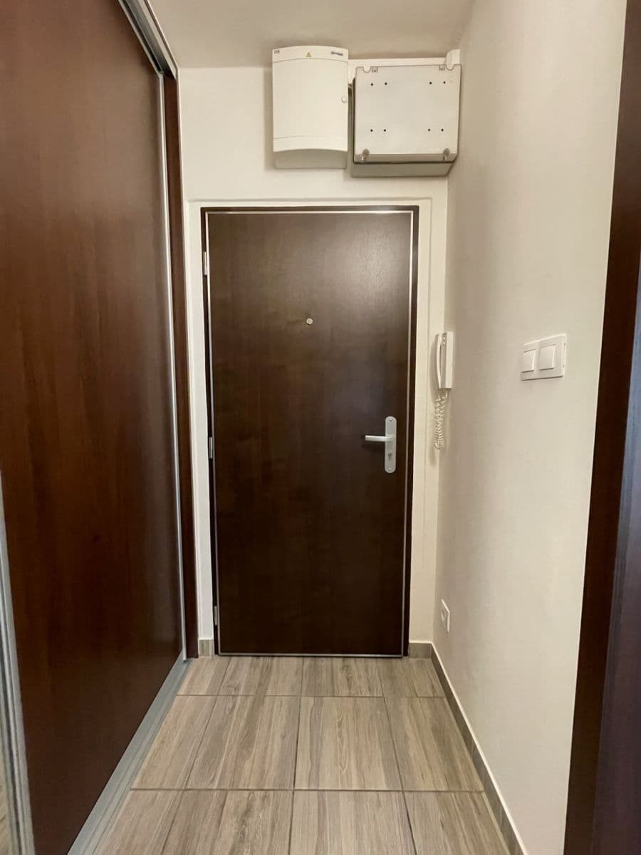 Pronájem bytu 2+kk 44 m², Pospíchalova, Praha, Praha Pronájem bytu 2+kk 44 m², Pospíchalova, Praha, Praha