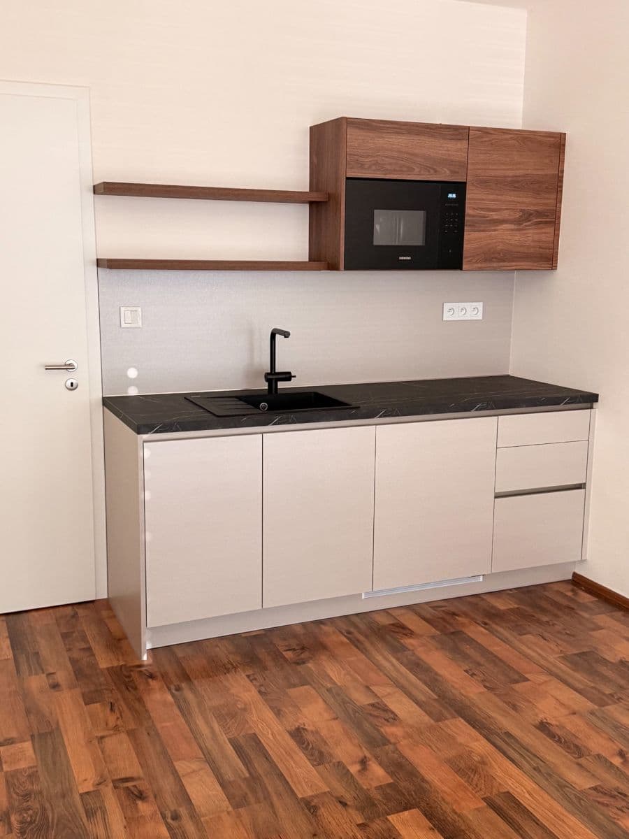 Pronájem bytu 5+kk 153 m², Na Perštýně, Liberec, Liberecký kraj Pronájem bytu 5+kk 153 m², Na Perštýně, Liberec, Liberecký kraj