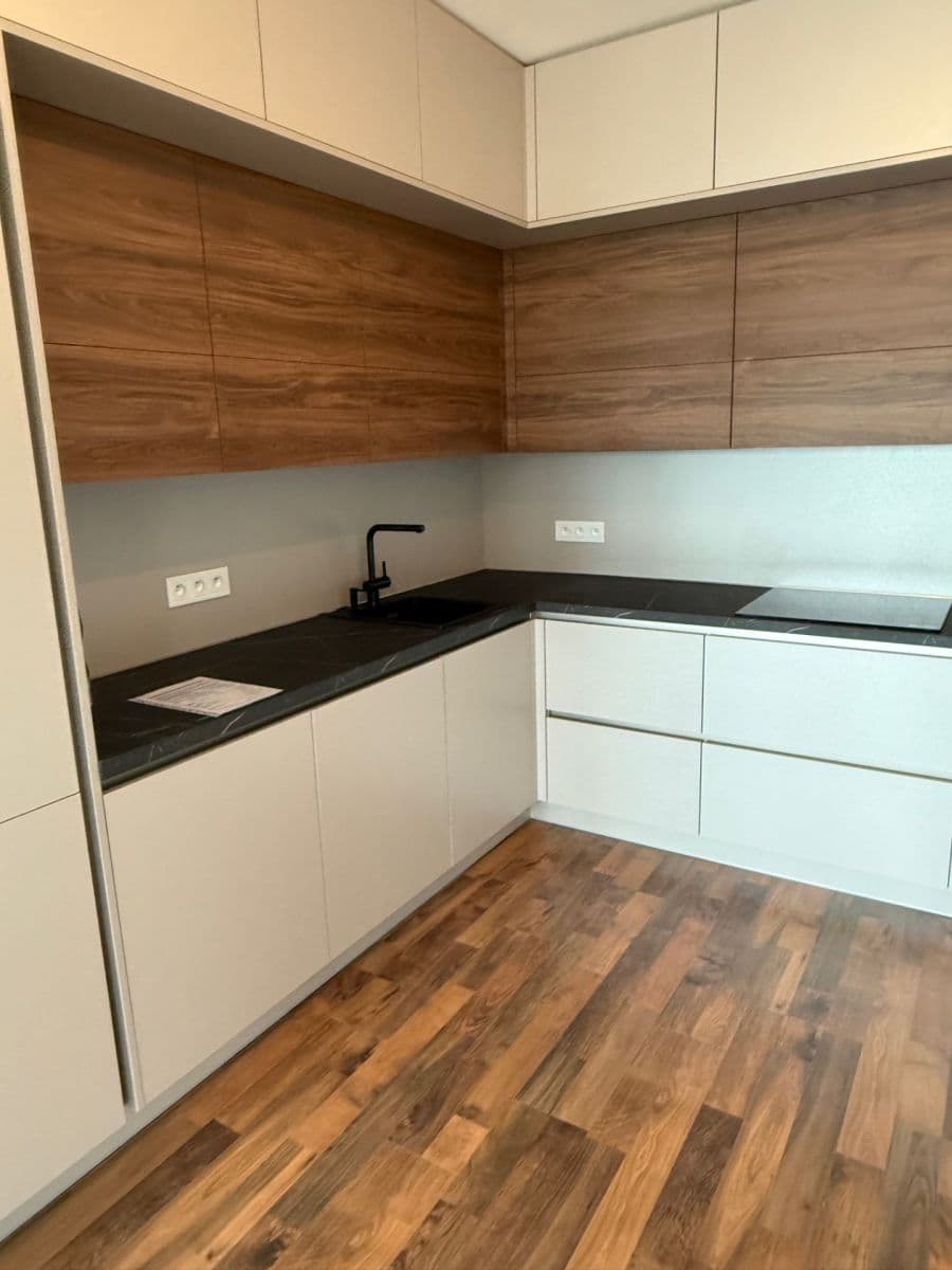 Pronájem bytu 5+kk 153 m², Na Perštýně, Liberec, Liberecký kraj Pronájem bytu 5+kk 153 m², Na Perštýně, Liberec, Liberecký kraj