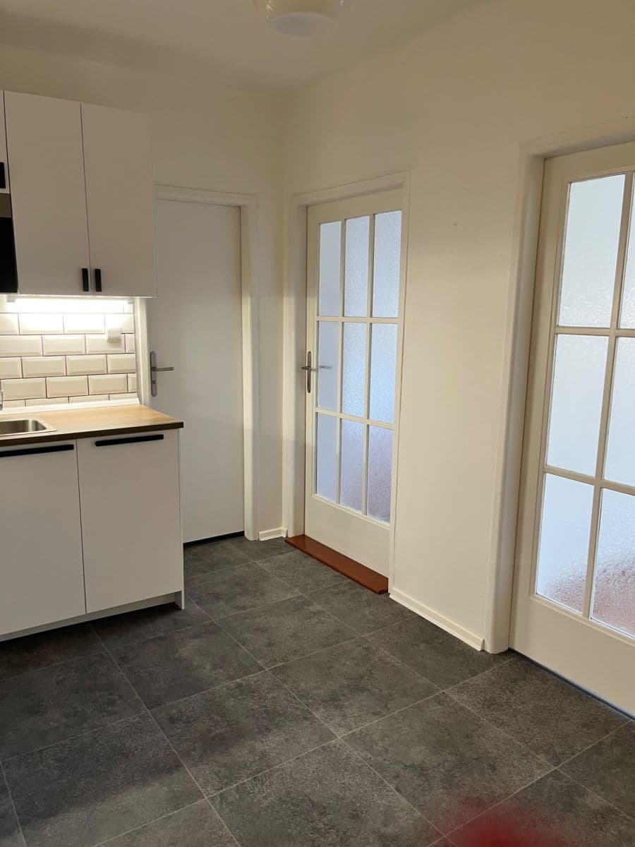 Pronájem bytu 2+kk 52 m², Puškinovo náměstí, Praha, Praha Pronájem bytu 2+kk 52 m², Puškinovo náměstí, Praha, Praha