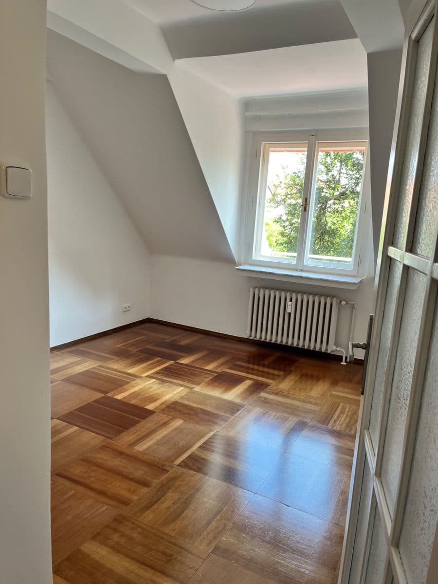 Pronájem bytu 2+kk 52 m², Puškinovo náměstí, Praha, Praha Pronájem bytu 2+kk 52 m², Puškinovo náměstí, Praha, Praha
