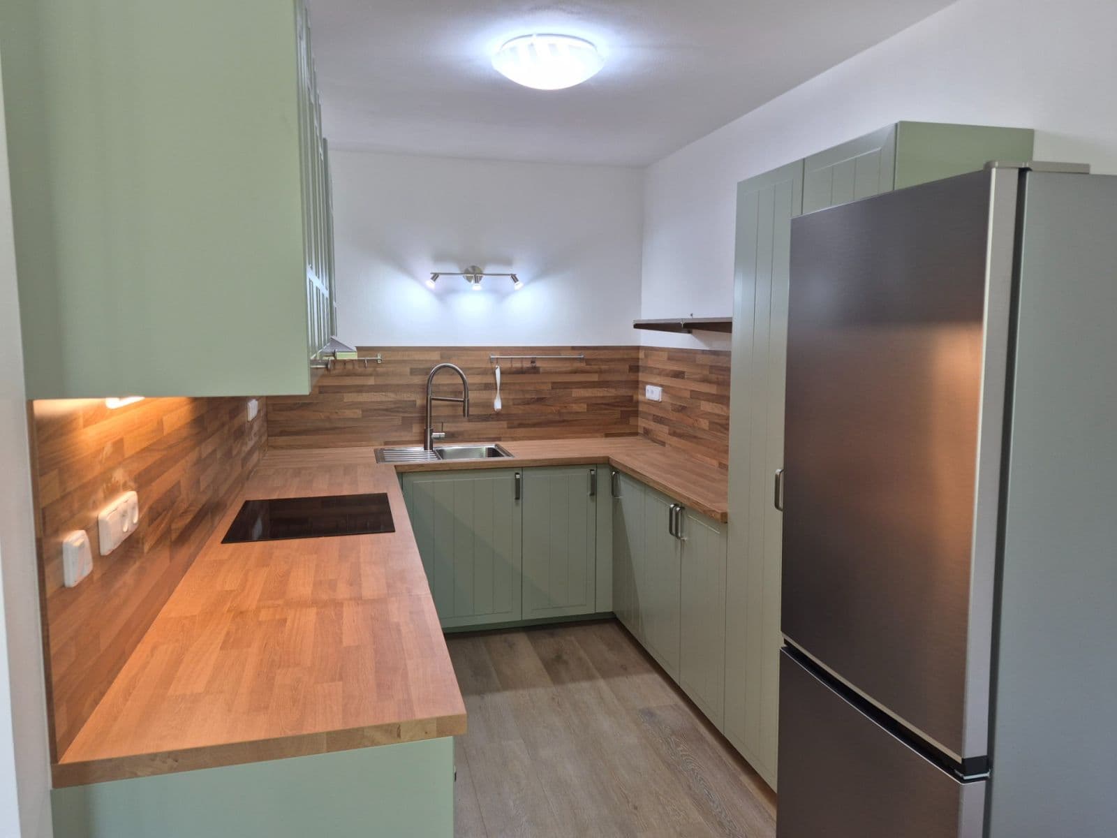 Pronájem bytu 3+kk 80 m², Běhounkova, Praha, Praha Pronájem bytu 3+kk 80 m², Běhounkova, Praha, Praha