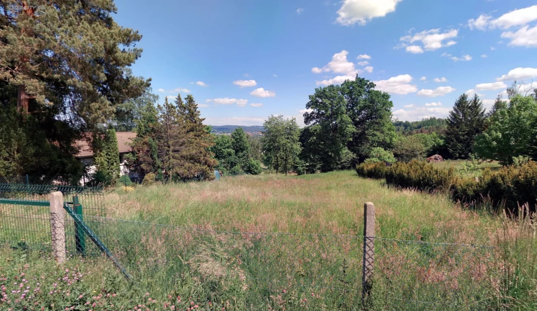 Prodej pozemku 1.253 m², Na Vrchách, Mirošovice, Středočeský kraj Prodej pozemku 1.253 m², Na Vrchách, Mirošovice, Středočeský kraj