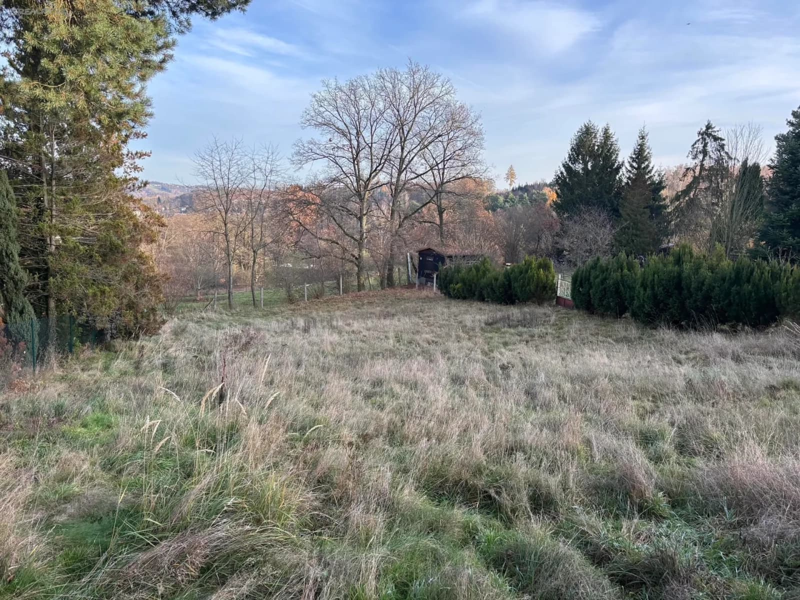 Prodej pozemku 1.253 m², Na Vrchách, Mirošovice, Středočeský kraj Prodej pozemku 1.253 m², Na Vrchách, Mirošovice, Středočeský kraj