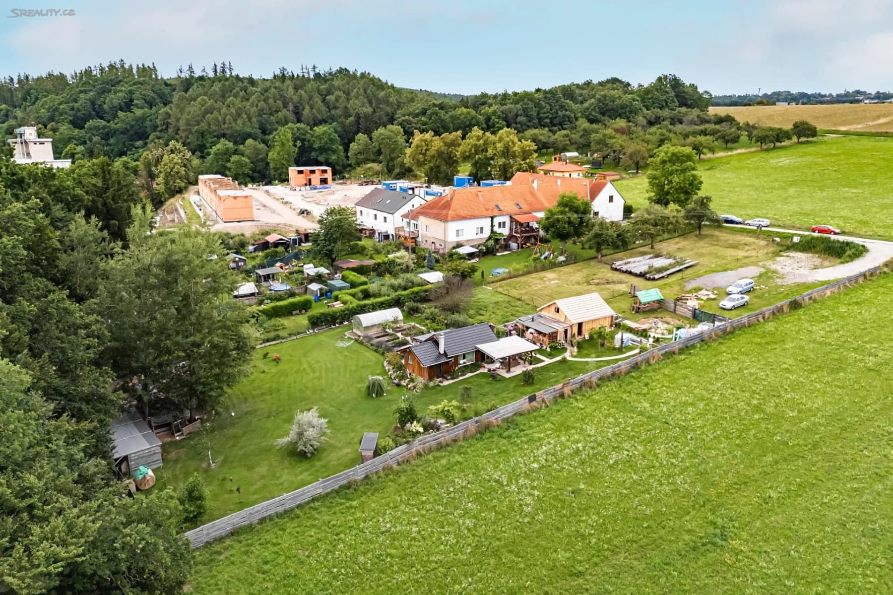 Prodej pozemku 1.949 m², Boršov nad Vltavou, Jihočeský kraj Prodej pozemku 1.949 m², Boršov nad Vltavou, Jihočeský kraj