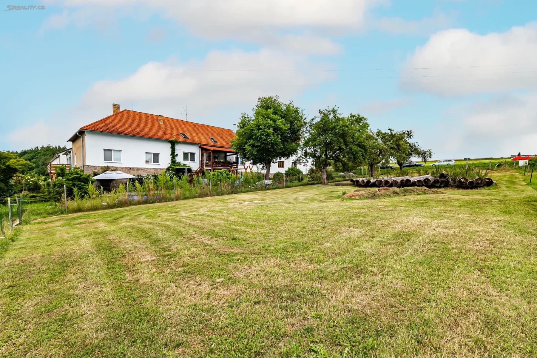 Prodej pozemku 1.949 m², Boršov nad Vltavou, Jihočeský kraj Prodej pozemku 1.949 m², Boršov nad Vltavou, Jihočeský kraj