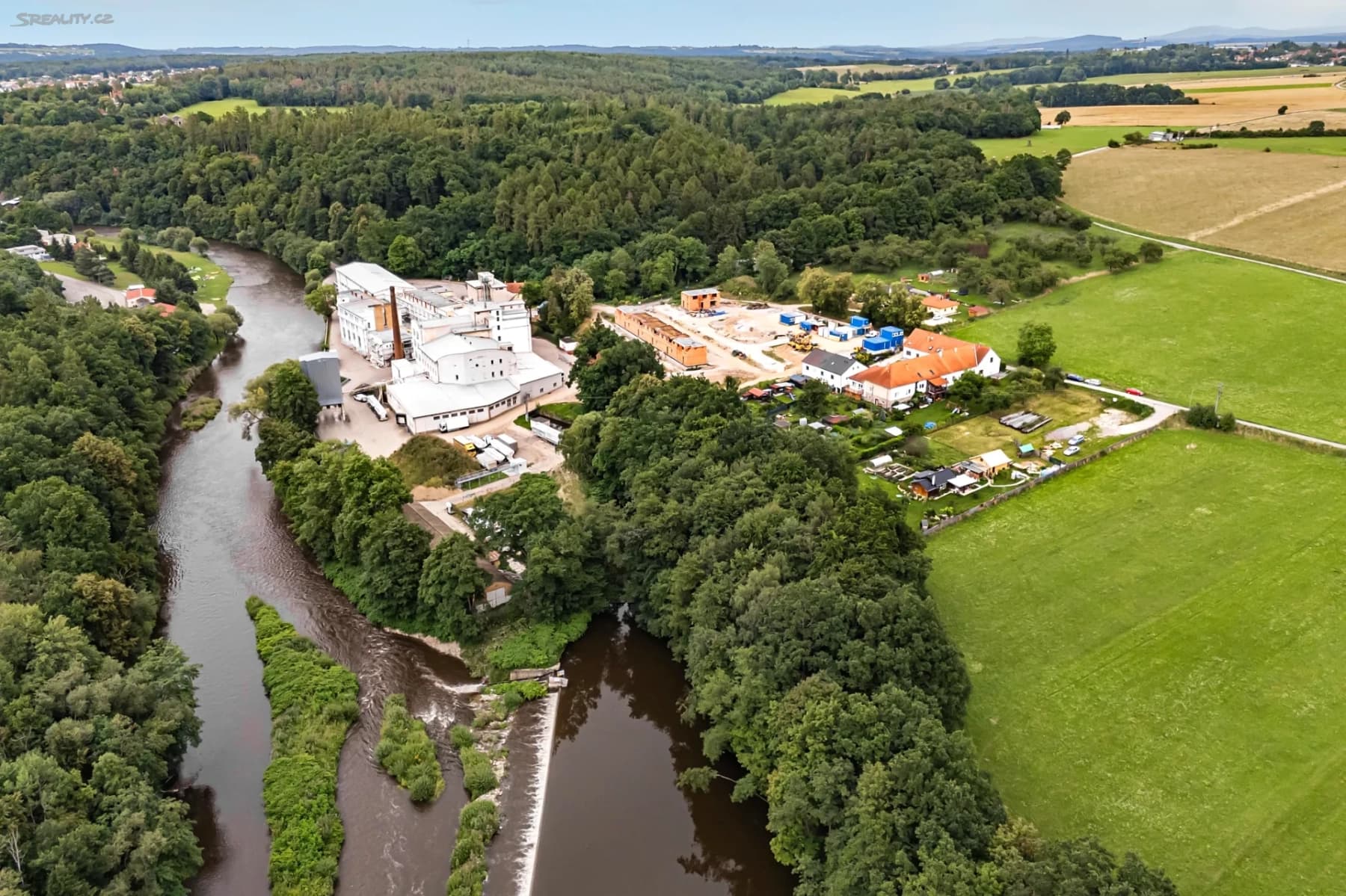Prodej pozemku 1.949 m², Boršov nad Vltavou, Jihočeský kraj Prodej pozemku 1.949 m², Boršov nad Vltavou, Jihočeský kraj
